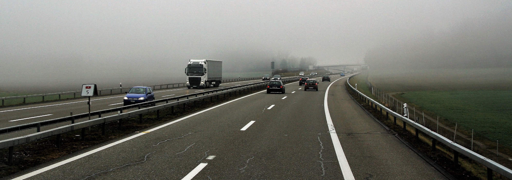 Hintergrundbild Autobahn